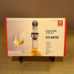 Zwilling Sommelier Decanter All-in-One Wine Aerator, Pourer & Stopper